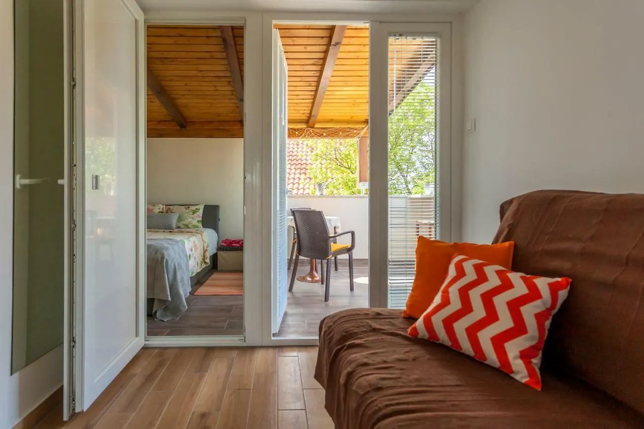 Apartment Hasanec By El-Pi Tours Njivice 0*,  Croatia