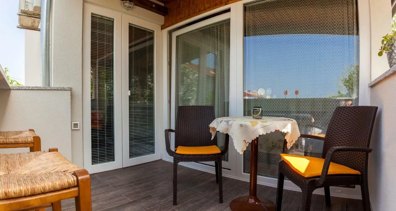 Apartment Hasanec By El-Pi Tours Njivice