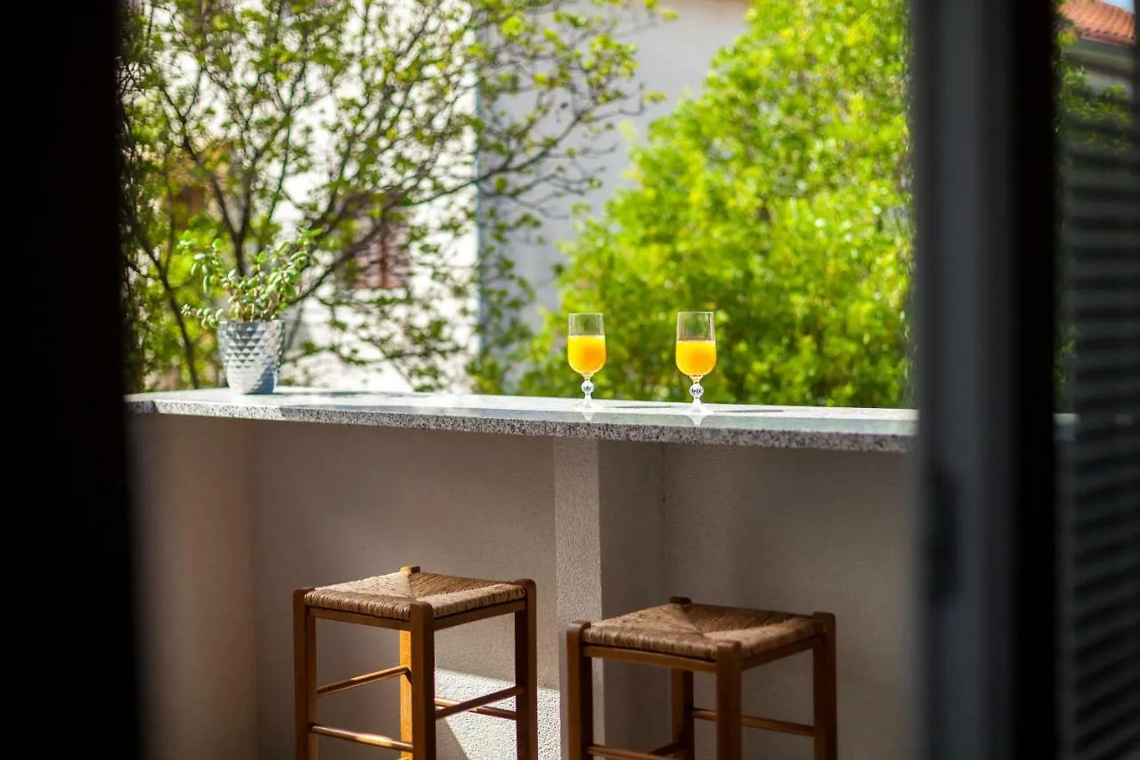 Apartment Hasanec By El-Pi Tours Njivice 0*,  Kroatien