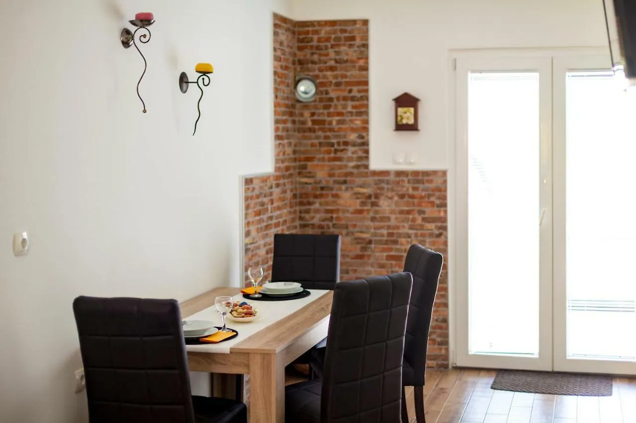 Apartment Hasanec By El-Pi Tours Njivice 0*,