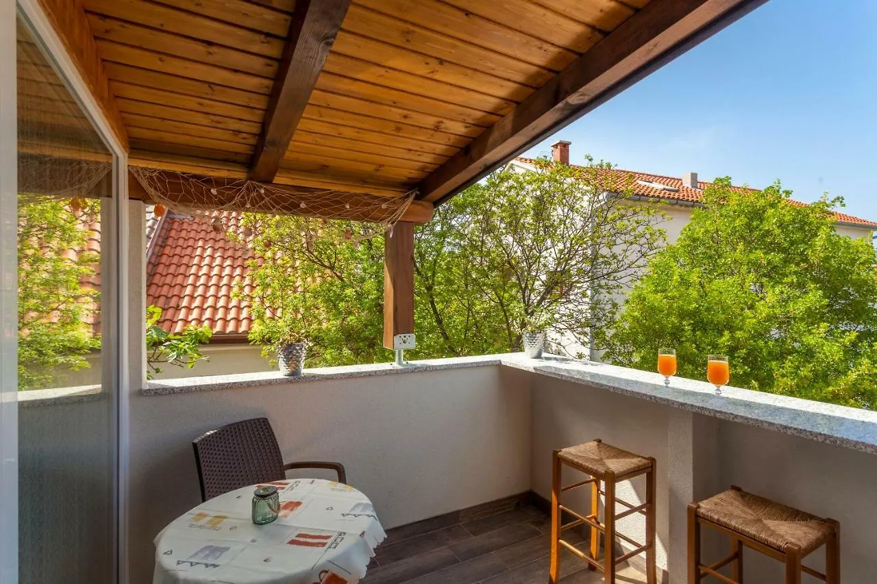 Apartment Hasanec By El-Pi Tours Njivice