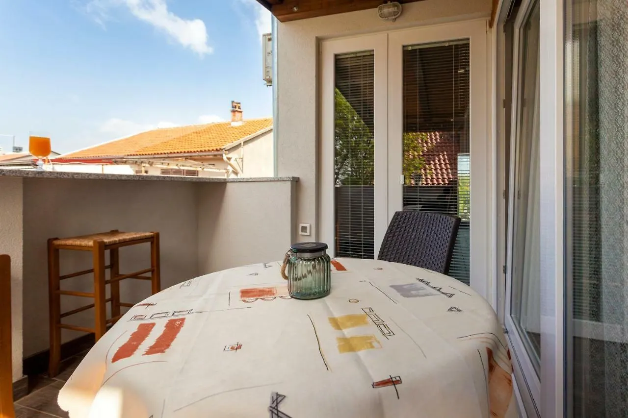 Apartment Hasanec By El-Pi Tours Njivice Croatia